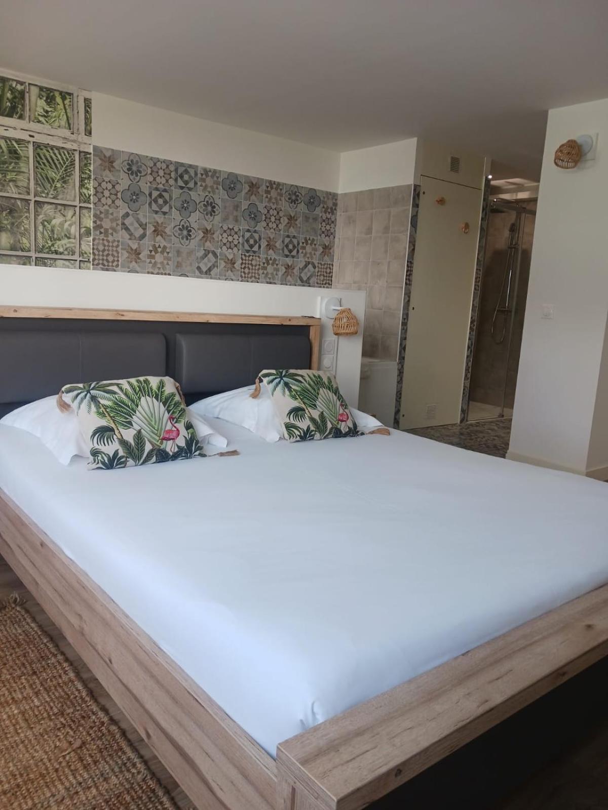 Hotel Cotinga Villars-les-Dombes Exterior foto