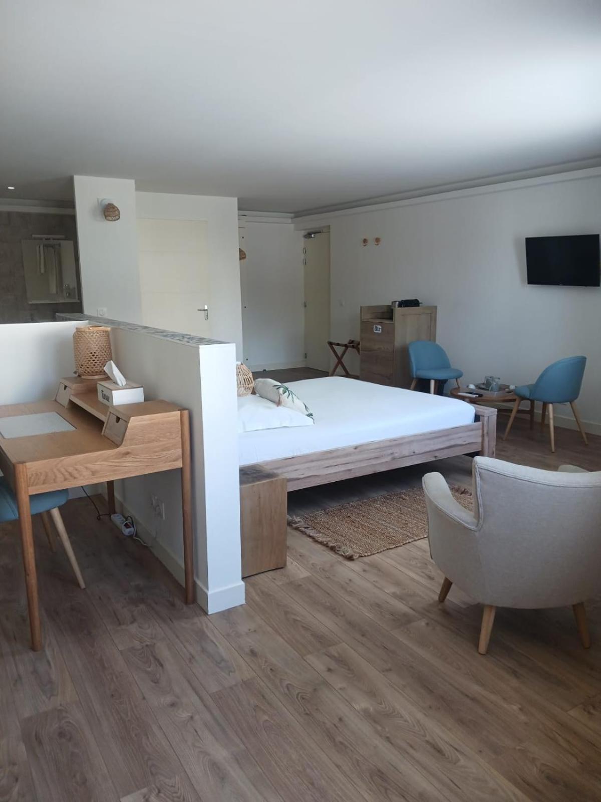Hotel Cotinga Villars-les-Dombes Exterior foto